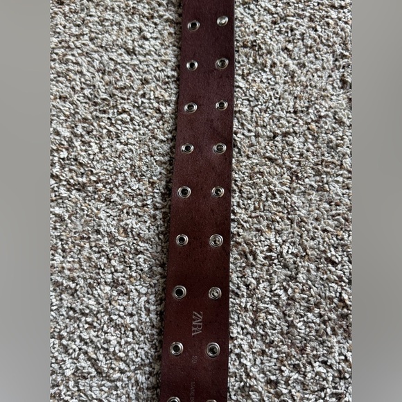 Zara LEATHER HEARTS AND FLOWERS BELT‎ Dark Brown Belt with Silver Details main image 5